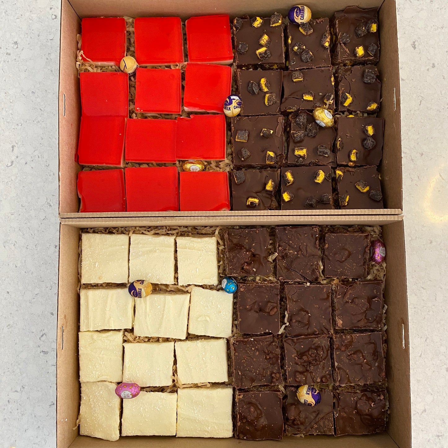 Slices & Dessert Box